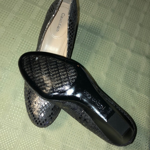Calvin Klein Women's Silver Snake Pattern Wedges - Picture 7 of 11